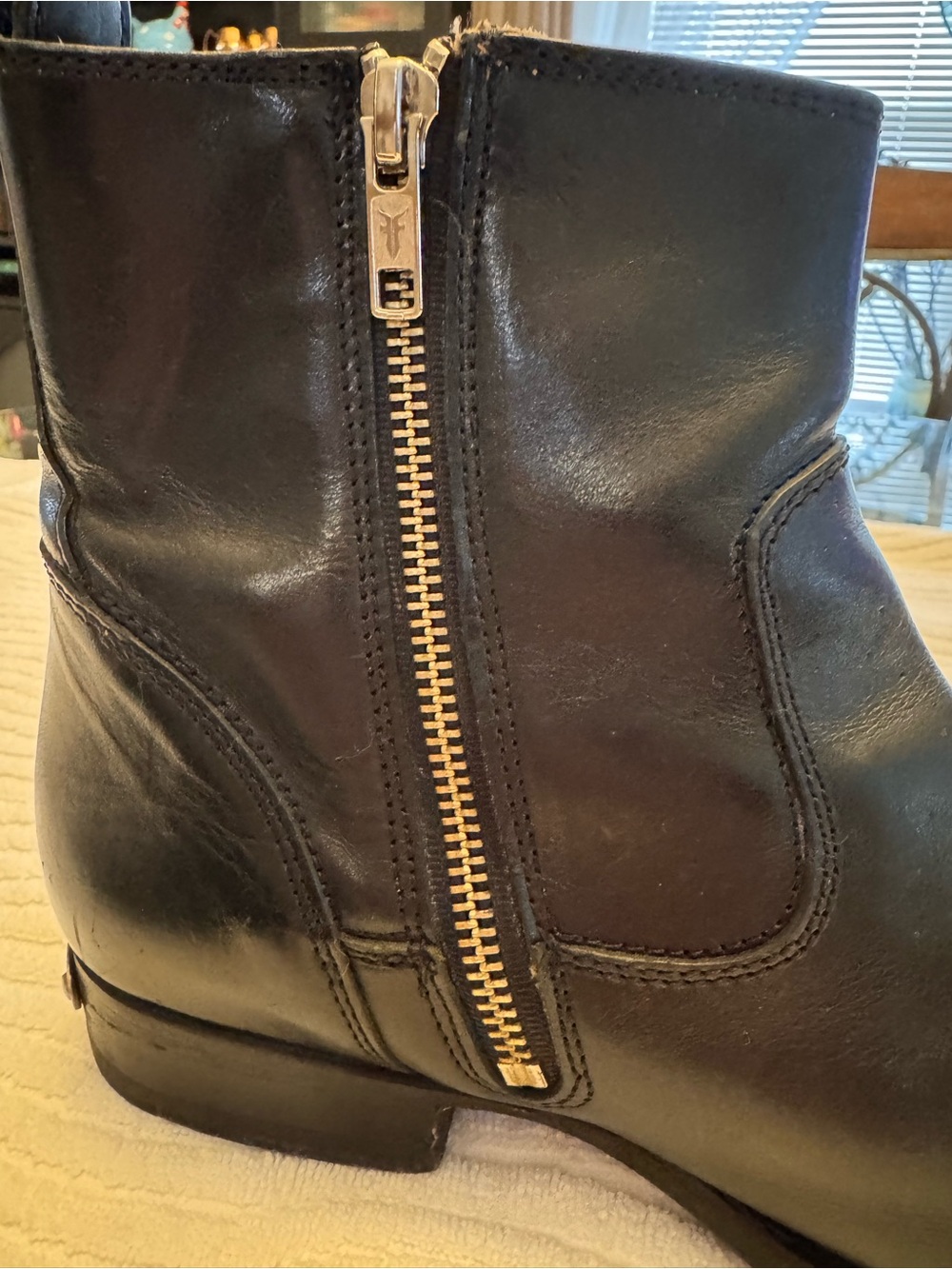 The Frye Company black leather ankle boots - Picture 4 of 7